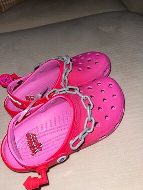 Franken Berry Limited Edition Crocs with chain and jibit sides W7 M5